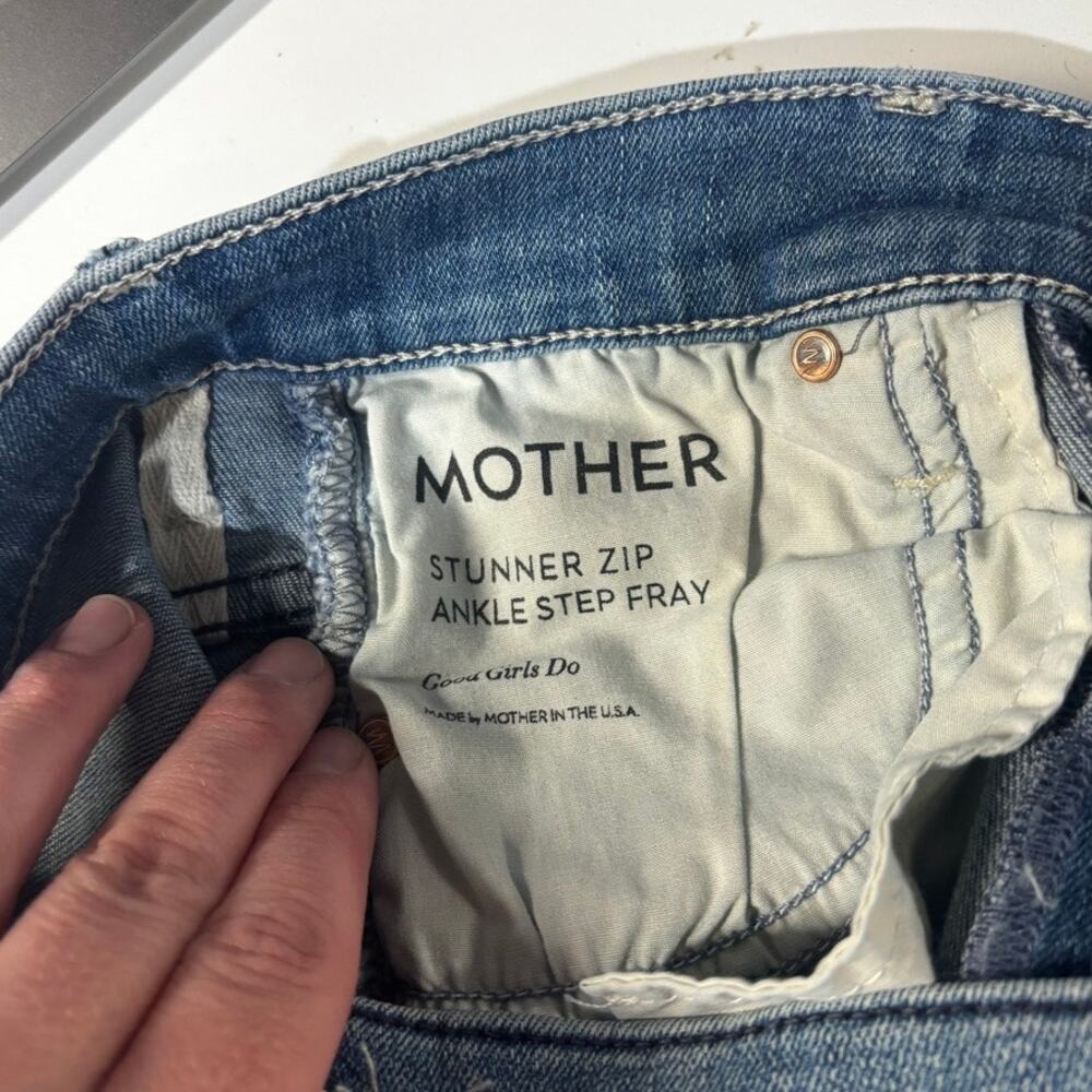 MOTHER Stunner Zip Ankle Step Fray Jeans Size 25 Good Girls Do Blue - Picture 12 of 12